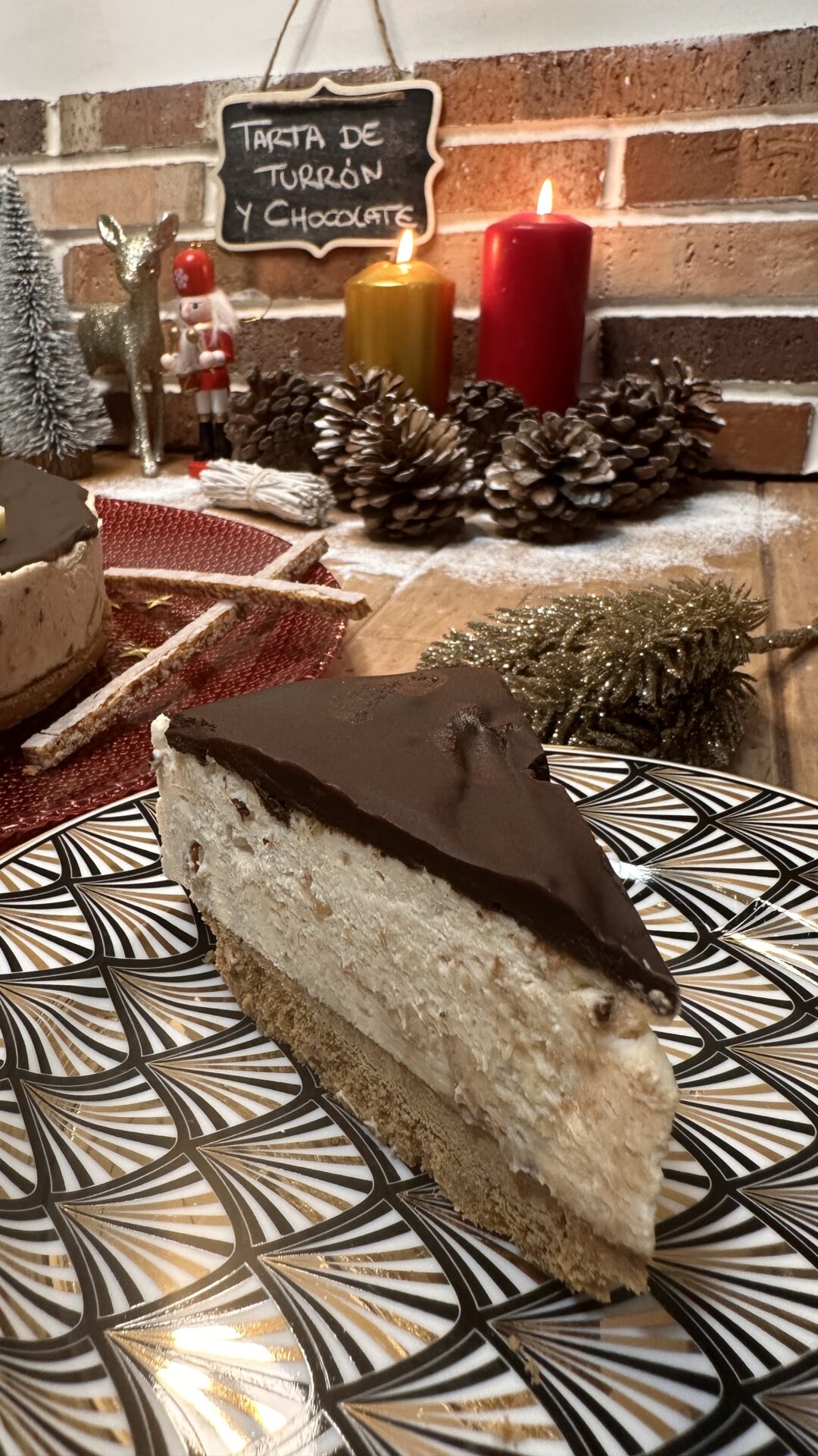 Atrévete con la increíble tarta de turrón y chocolate de Toledo en Dulce