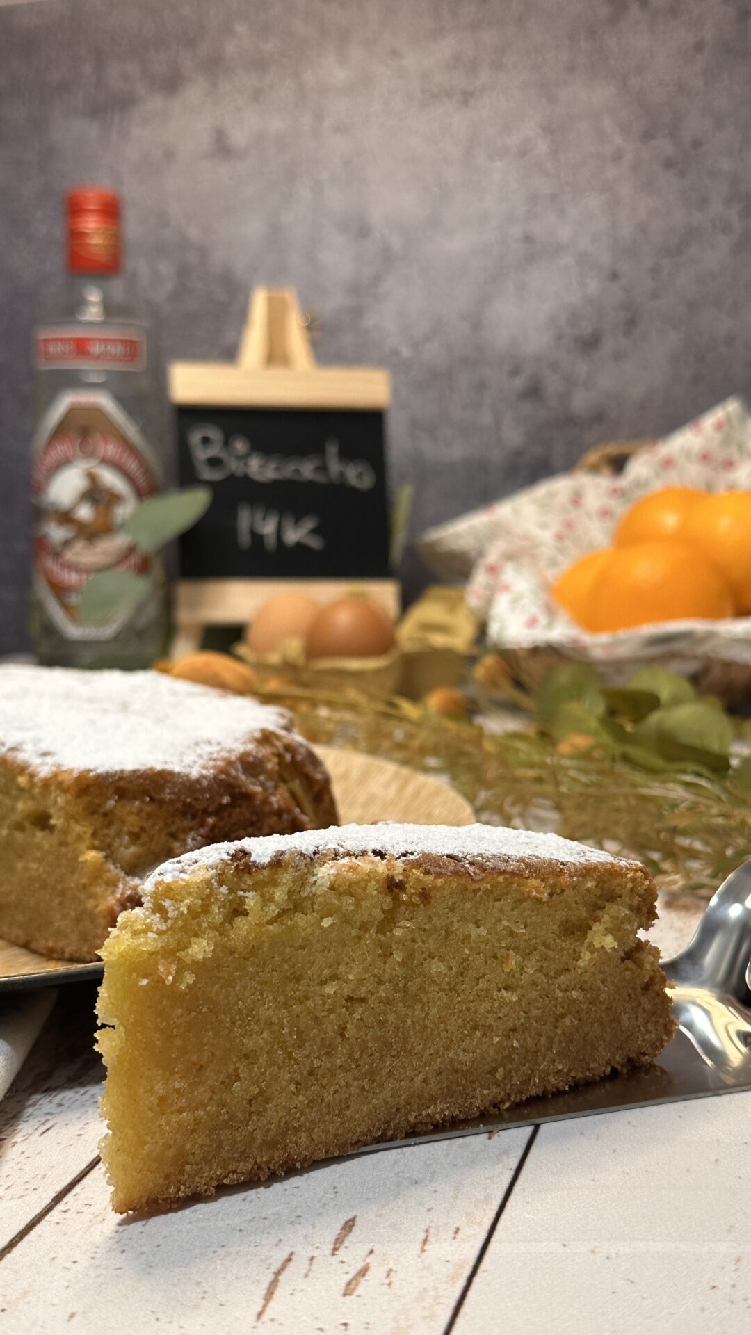 Fijaos en la húmeda textura de este exquisito bizcocho 14K