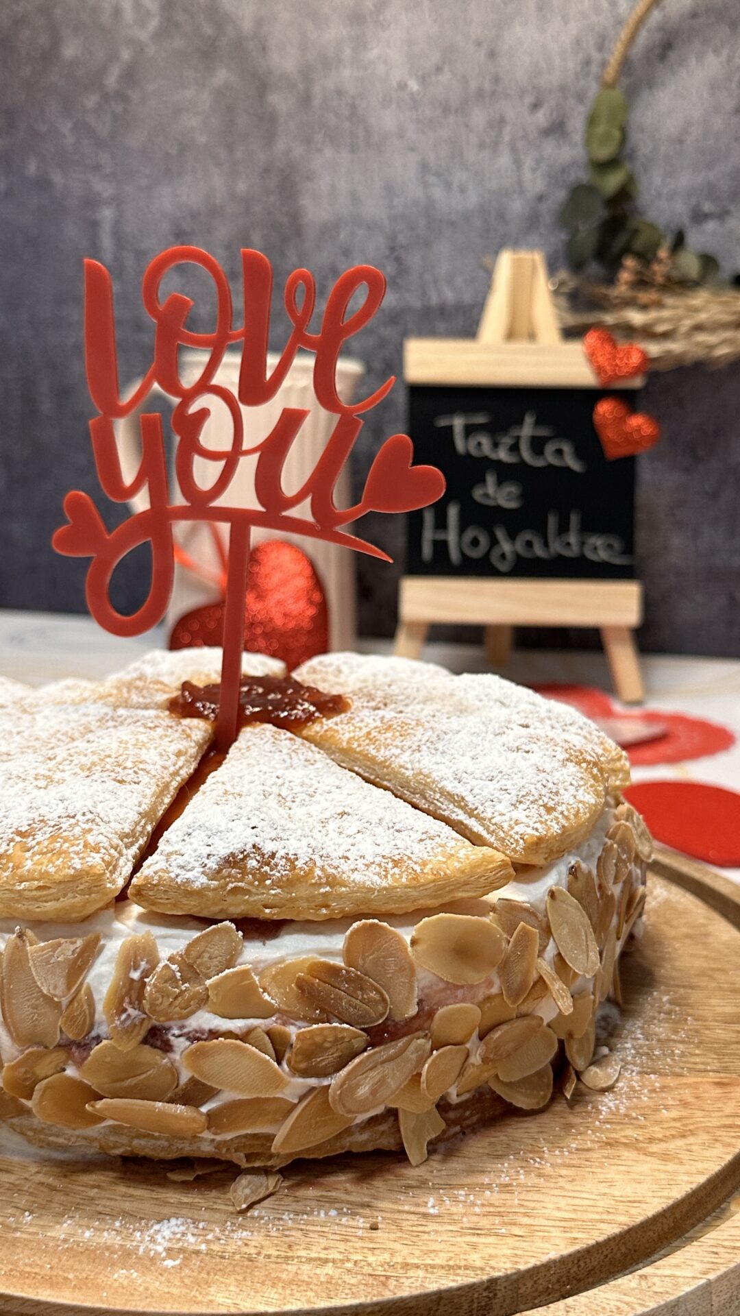 Increíble tarta de hojaldre, perfecta para celebrar San Valentín