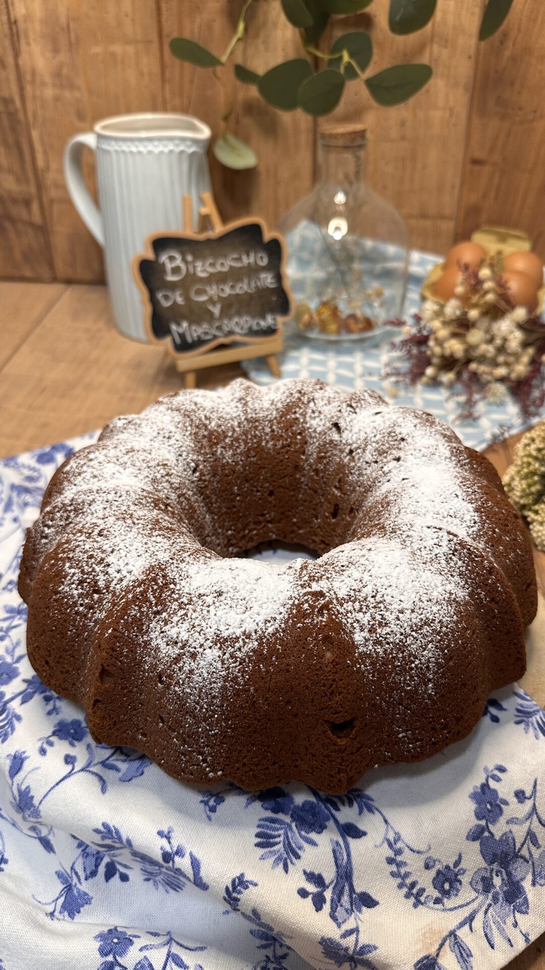 Mágico, esponjoso y delicioso bizcocho de chocolate y mascarpone