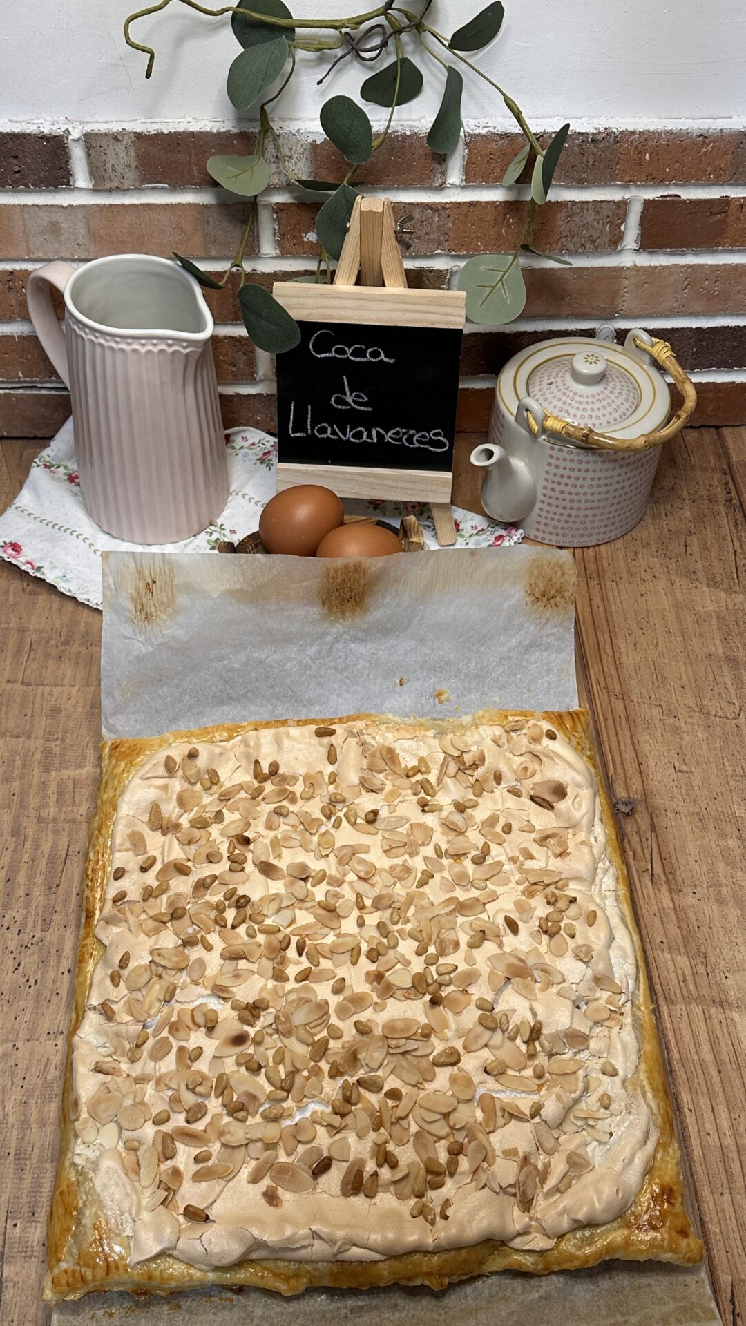 Nuestra coca de Llavaneres recién horneada