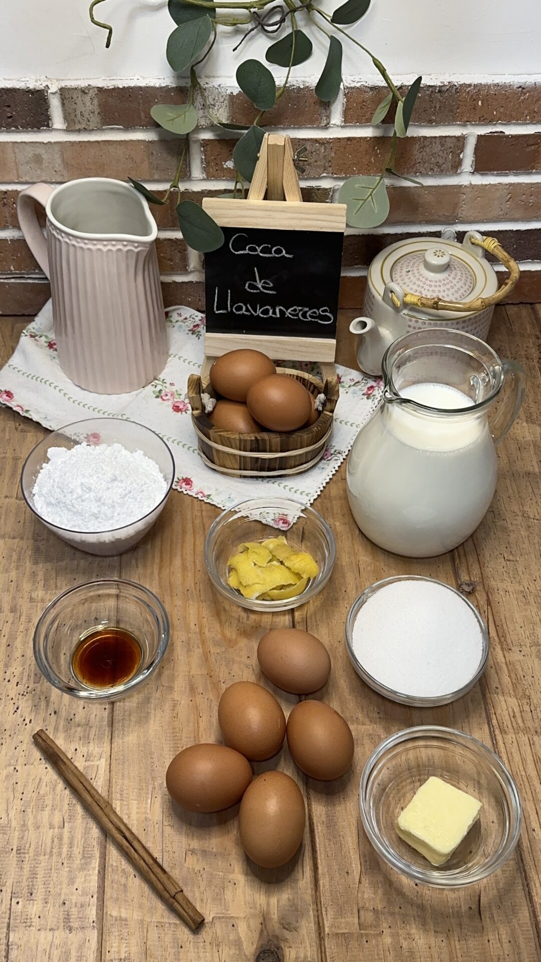Ingredientes para la crema pastelera de nuestra coca de Llavaneres
