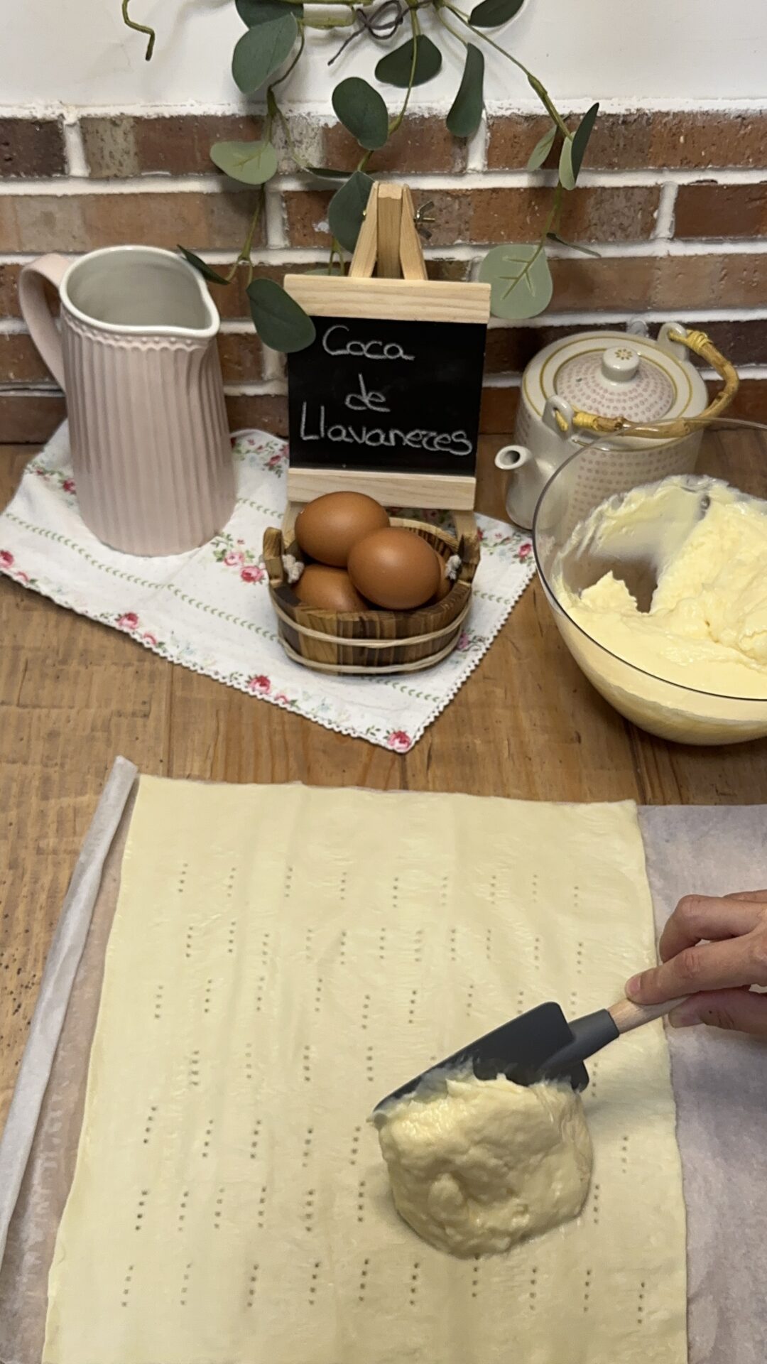 Llevamos la crema pastelera al hojaldre