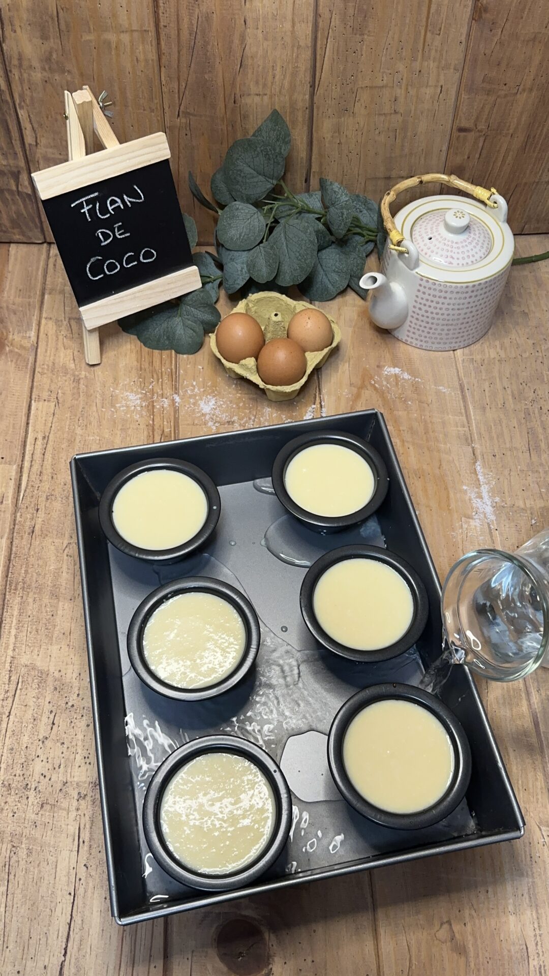 Preparamos el baño María para nuestro flan de coco